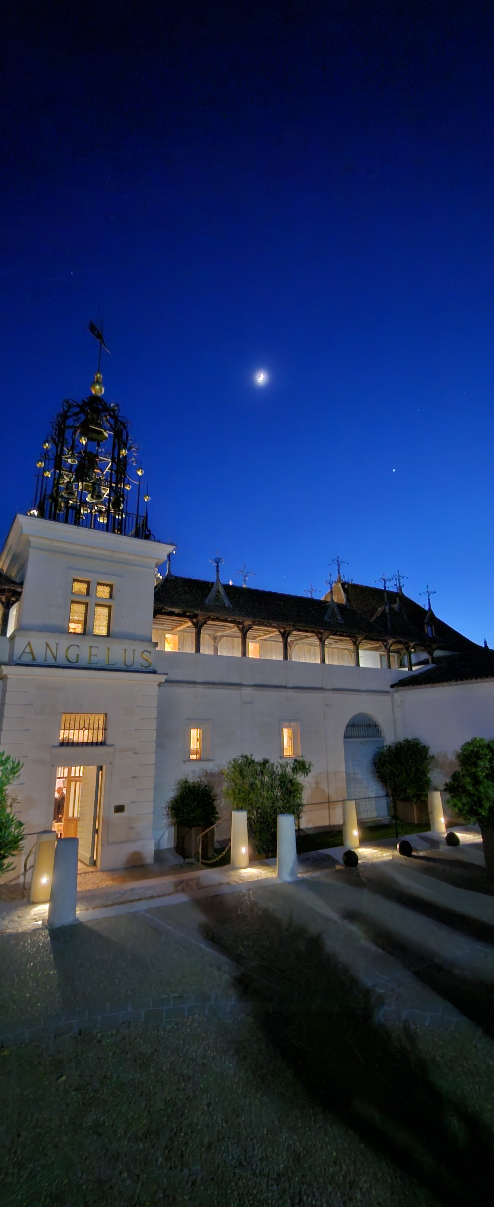 4.3.26 Thursday 21 May 2026 Chateau Angelus - night sky.jpg