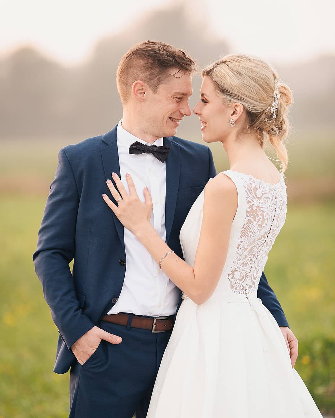 There's nothing I can't be when you are with me. ❤
.
.
.
#poroka #poročnifotograf #porokaslovenija #weddingportrait #weddingphotographer #wedding #lumeriaweddings #weddinginslovenia