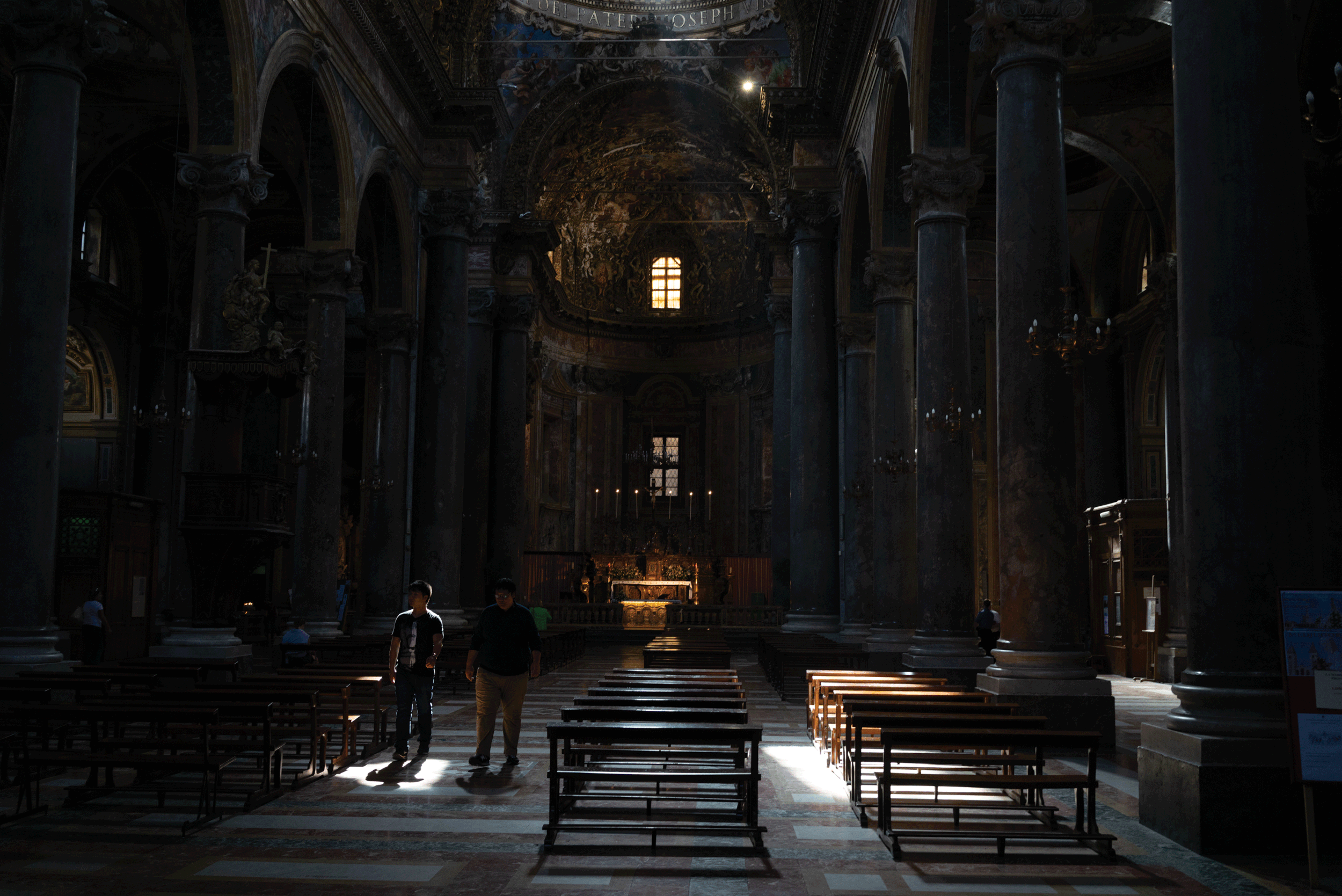 DSC01725-copy.gif
