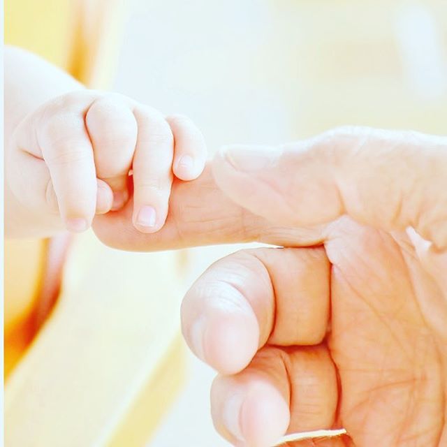 Interested in learning more about #essentialoilsafety for #children and #babies 👈? Join us this upcoming Wednesday, February 21st starting at 1:45-2:45 at our clinic in #AledoTX @thechiroplaceformommyandme. &mdash;&gt;
We will be discussing how to p