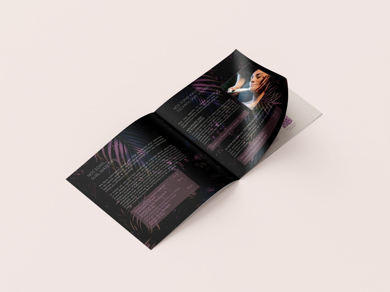 Square_Brochure_Mockup_3_ARTduSOIN_1500.jpg