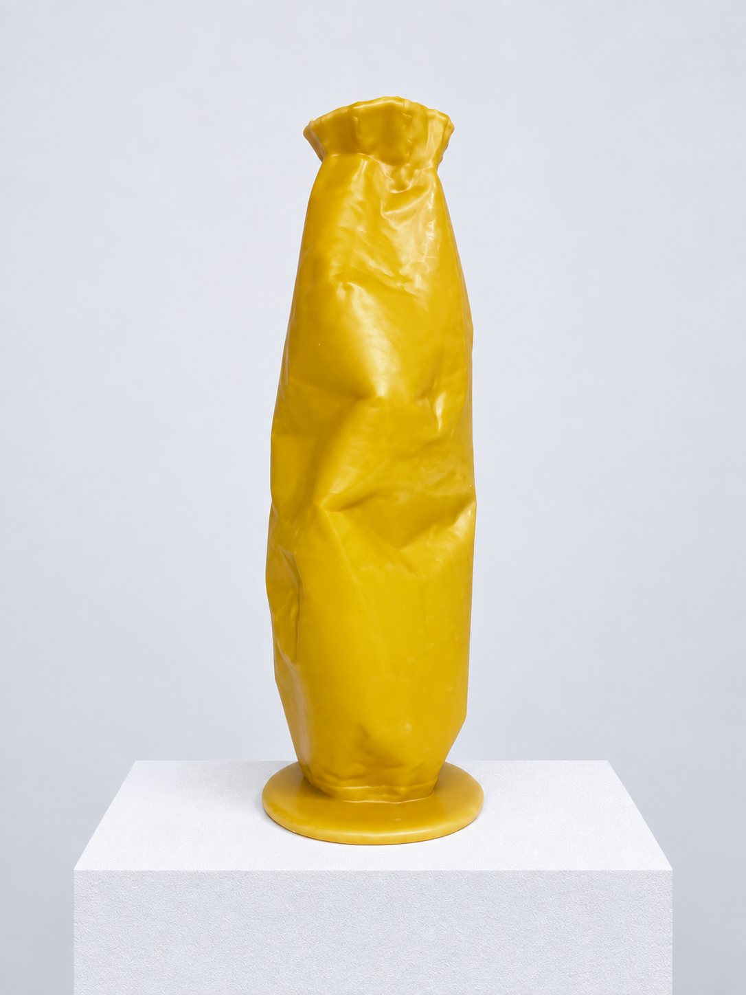 Lola Lely-Vessel_No-37.png