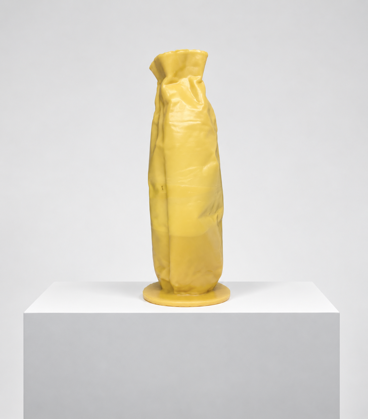 Lola Lely-Vessel_No-16.png