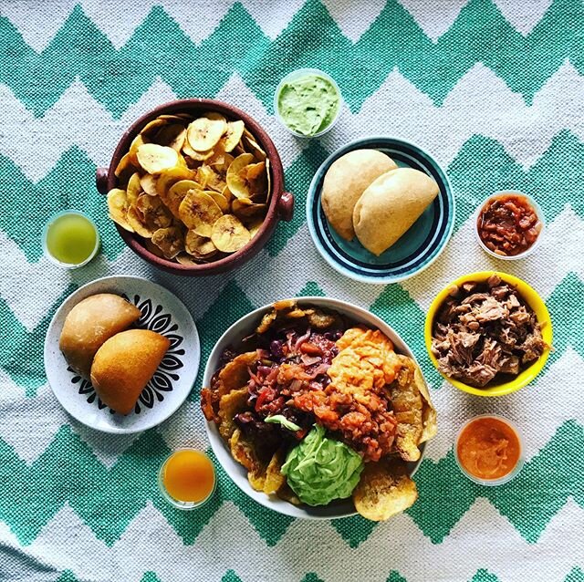 Lockdown dinner tonight from the wonderful folks @lalatinabustaurante - plantain chips, tostones, empanadas and secret off-menu pulled pork. Yes. 
#cambridge #food #cooking #colombianfood #instagood #instafood #tostones #shoplocal #independent #empan