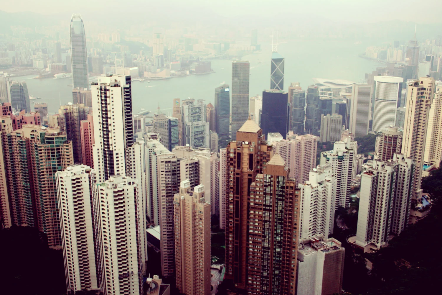 Hong-Kong-2-radio-1500x1000.jpg