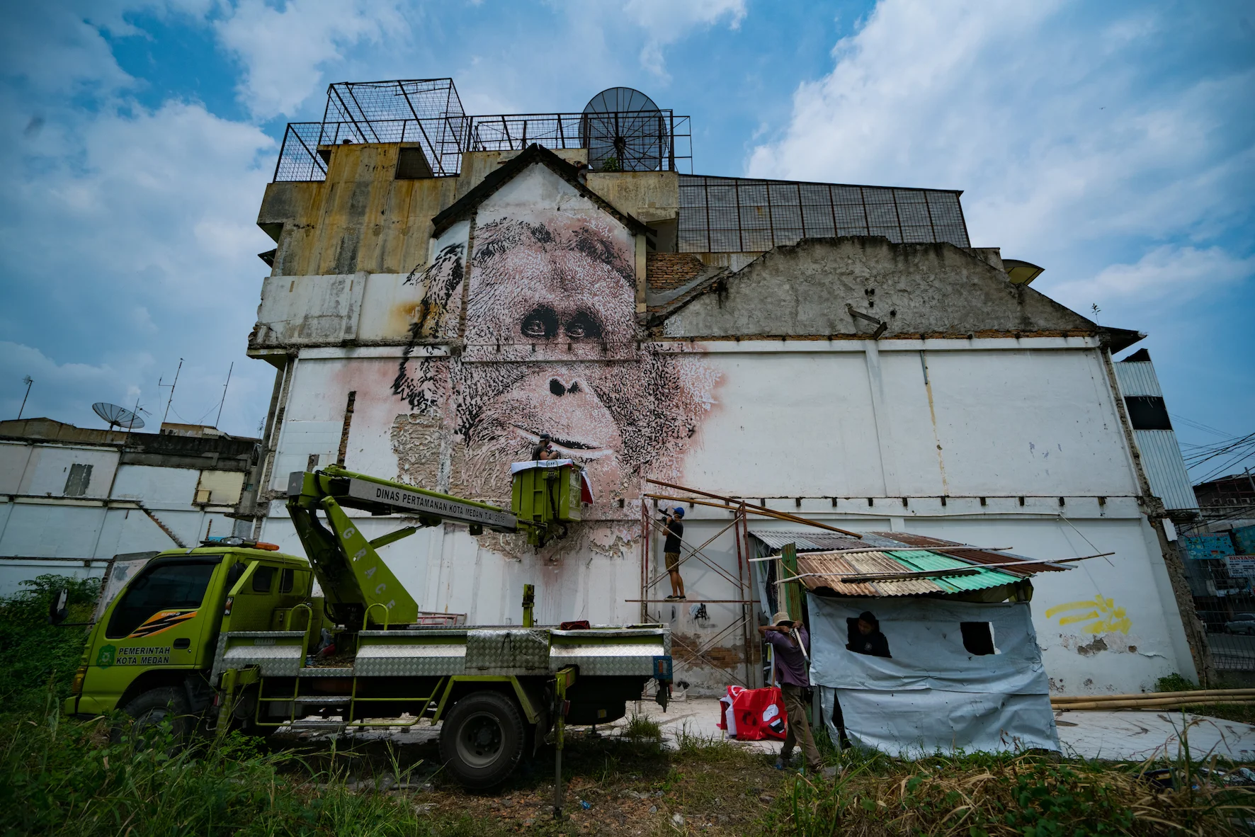 Alexandre Farto aka VHILS in Progress Image Credit Skaiste final.jpg