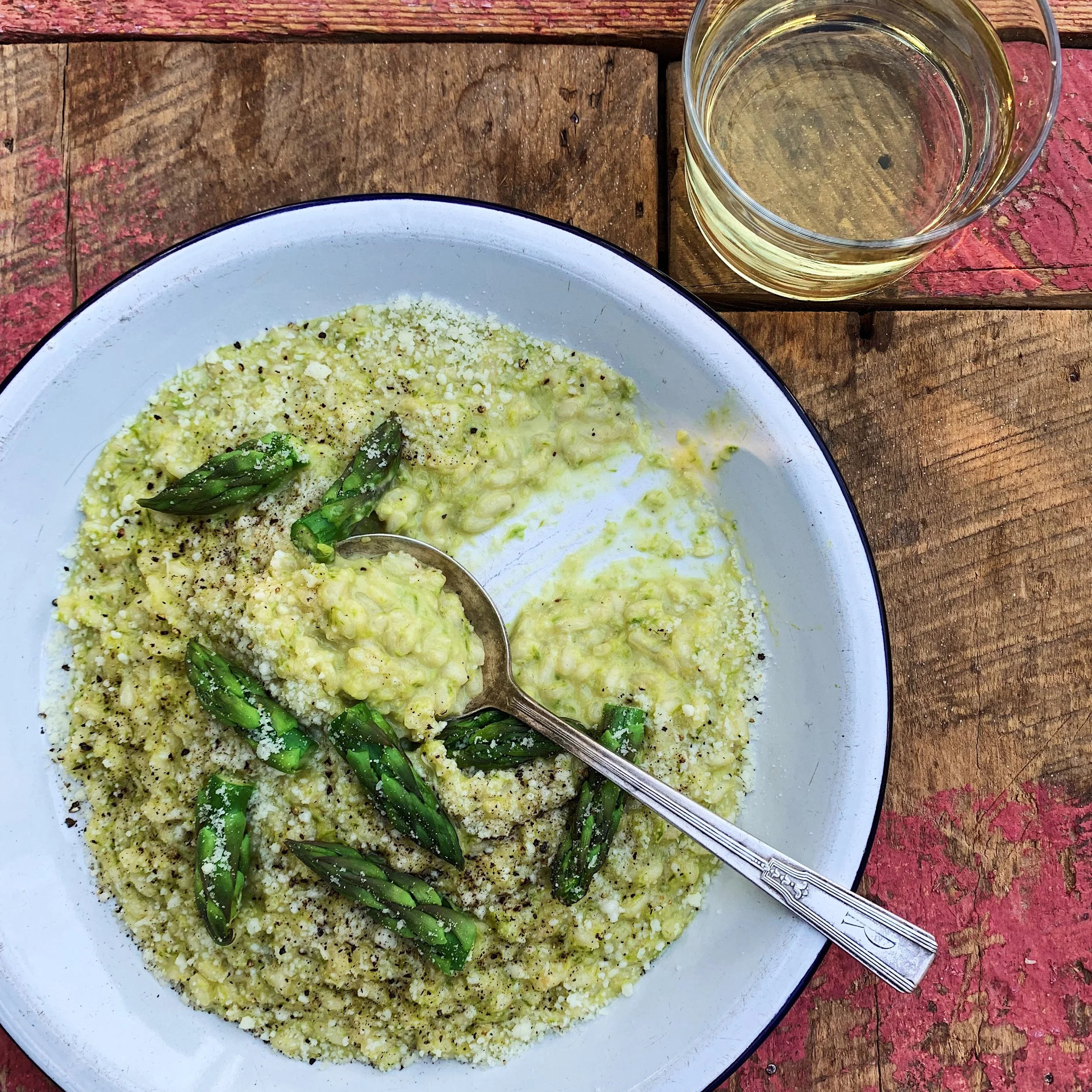 ASPARAGUS RISOTTO 1. In a large saucepan over medium heat add 2 tbsp unsalted butter. When foamy, add 2 chopped shallots (½ c) + 1 lb chopped asparagus, reserving tips for garnish. Saute until shallots are soft and asparagus bright green, 5 minutes.…