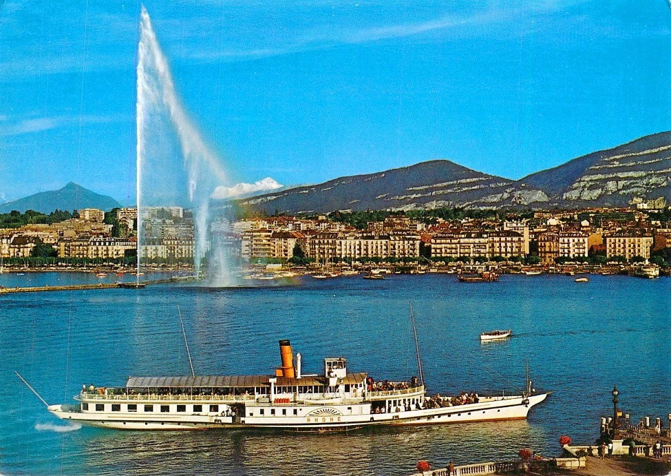 Vintage postcard of Geneva with a view of Lac Léman and a paddle boat, the Jet d’Eau and the Salève.