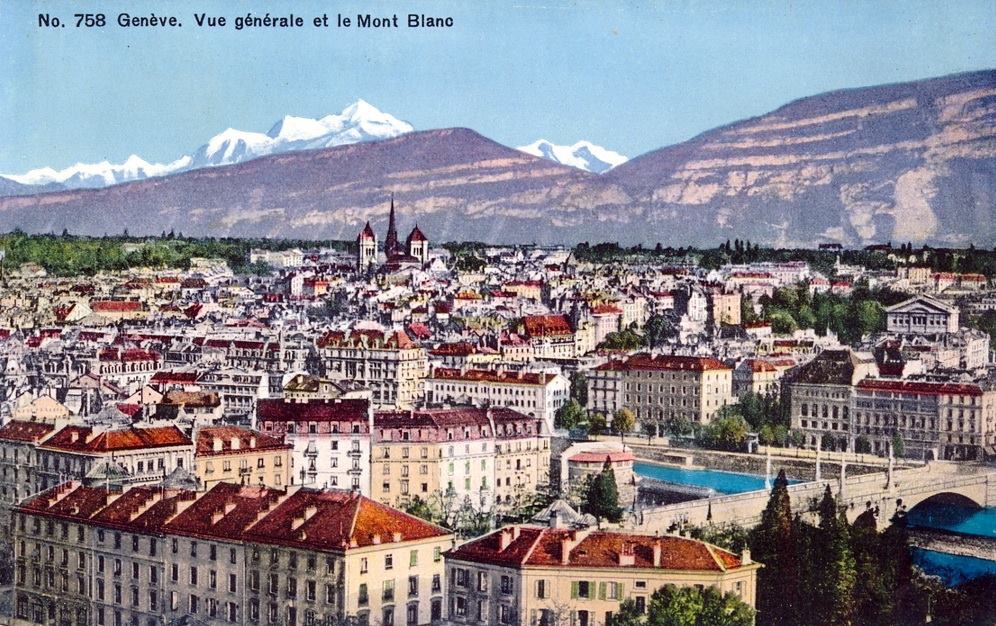 Vintage postcard of Geneva with a view over Lac Léman, the Mont Blanc bridge, the Old Town and Cathedral de St Pierre with in the background the Salève by night.