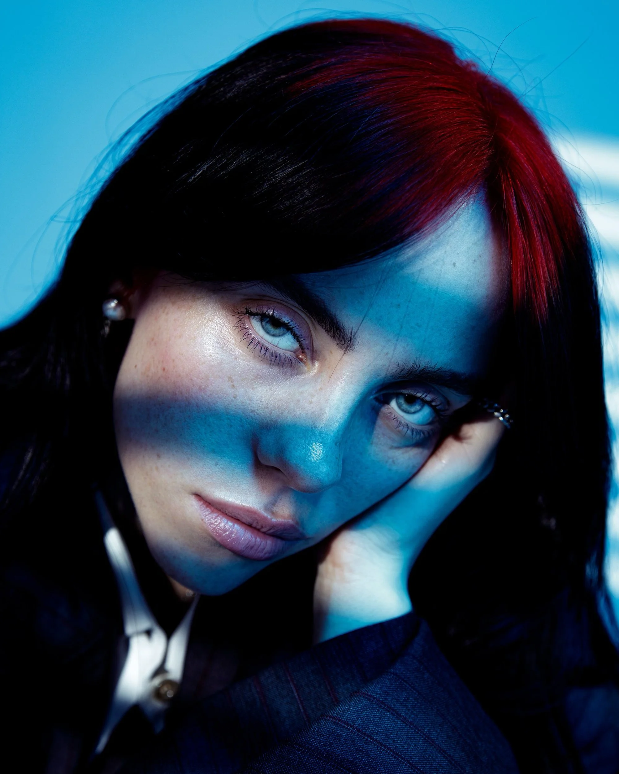 1362470-env-billie-eilish-cover-photo-33.JPG