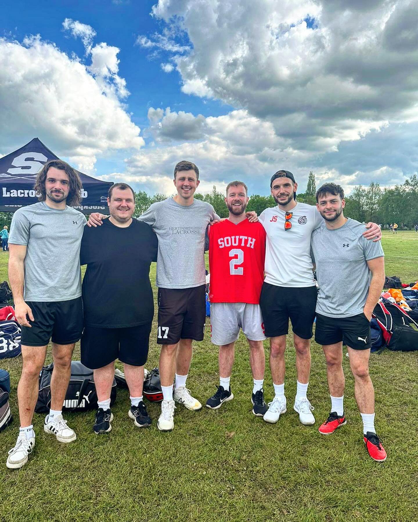 Well done to our Warriors representing @southenglandmenslacrosse this past weekend. @georgieb17 was there too but had to rush off after the final game!
#welwynwarriors #lacrosse #britishnationalchampionships #warriorscomeouttoplay