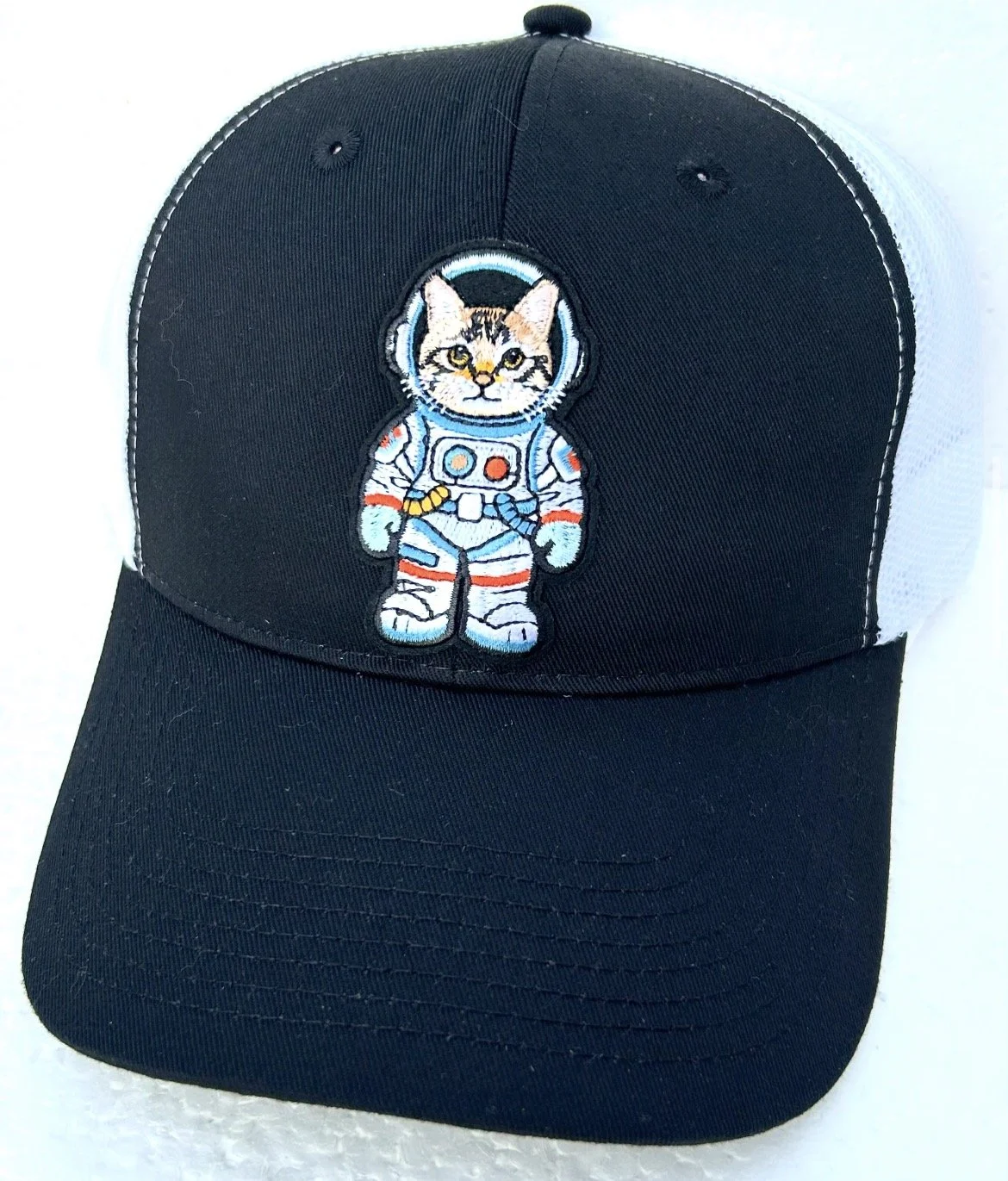 black trucker w/astronaut cat