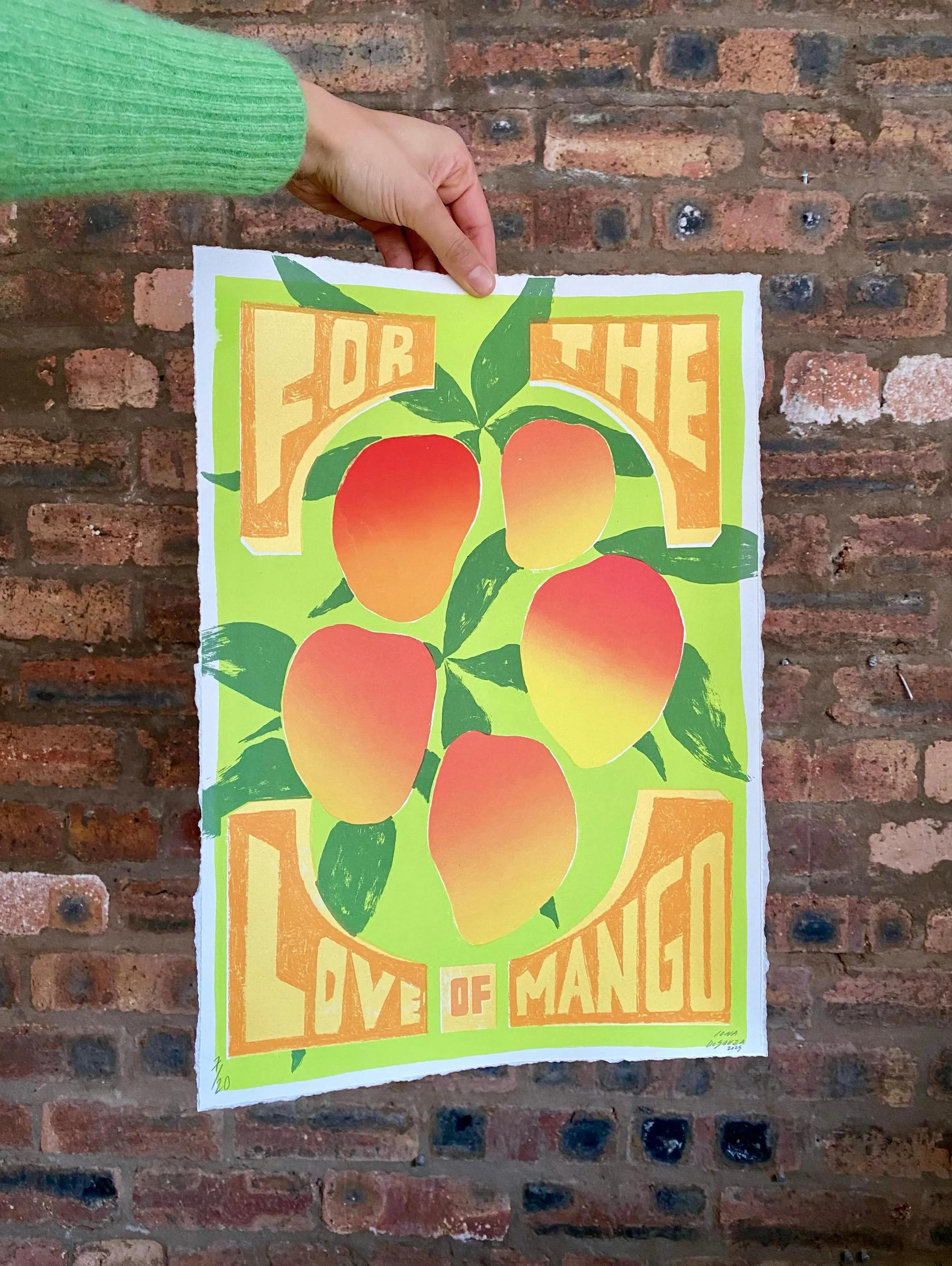 So juicy, so sweet 🥭 ✨
My favourite fruit of all time, this one was quite the task to print. I used gold ink for the second layer which dries faster on the screen so I had to work quickly. Then I was hungover on my last day printing and I had to pri