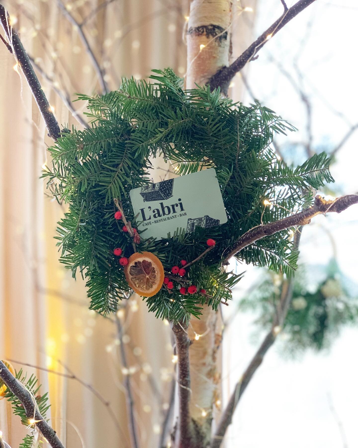 Come in today until 5pm to get your gift cards for the holiday!  We have treats, coffee and gorgeous handmade wreaths for sale ⛄️

You can also buy gift cards online at www.labri.cafe