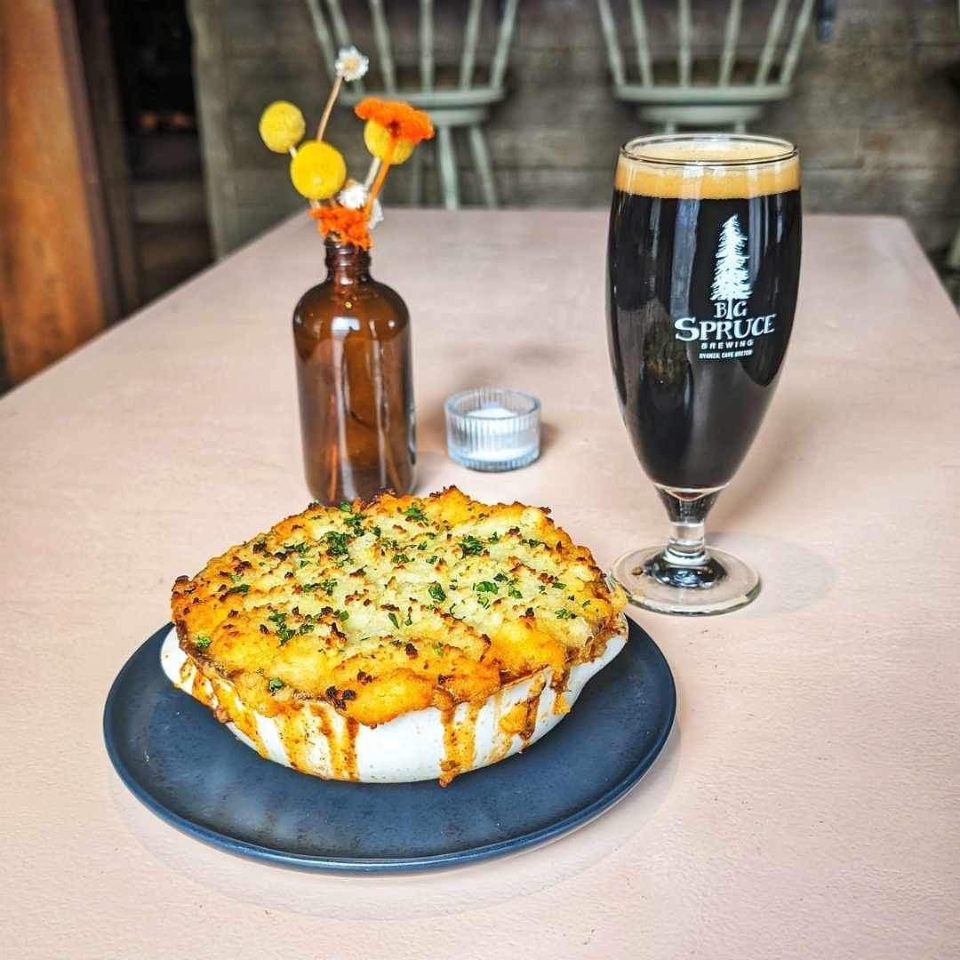 🍀 ST PADDY&rsquo;S DAY SPECIAL 🍀

Shepherd&rsquo;s Pie | $18 (while supplies last)

Any pint | $5

Open 4pm to 9pm 💚