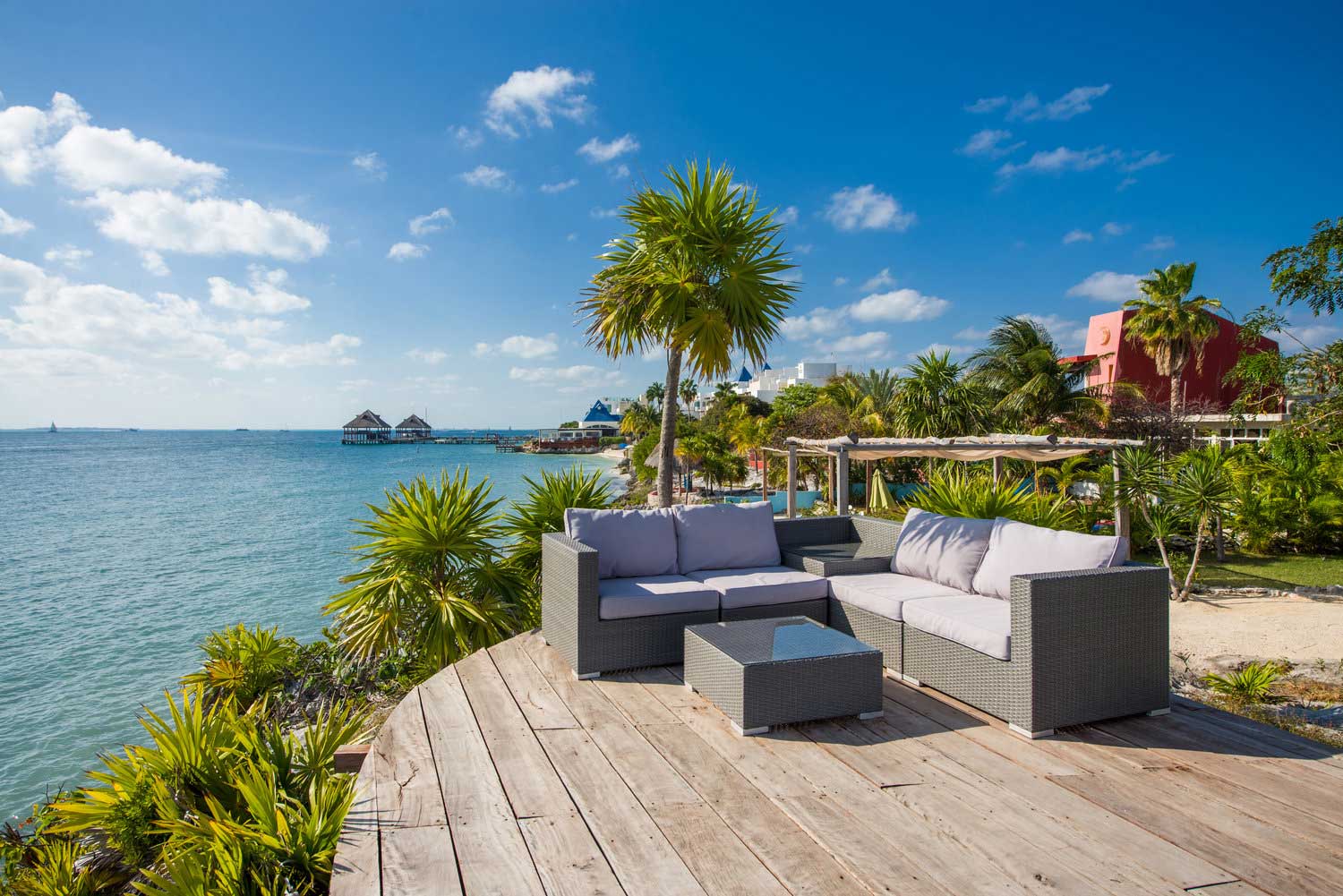 Casa Coco Platform Lounge with Beach View