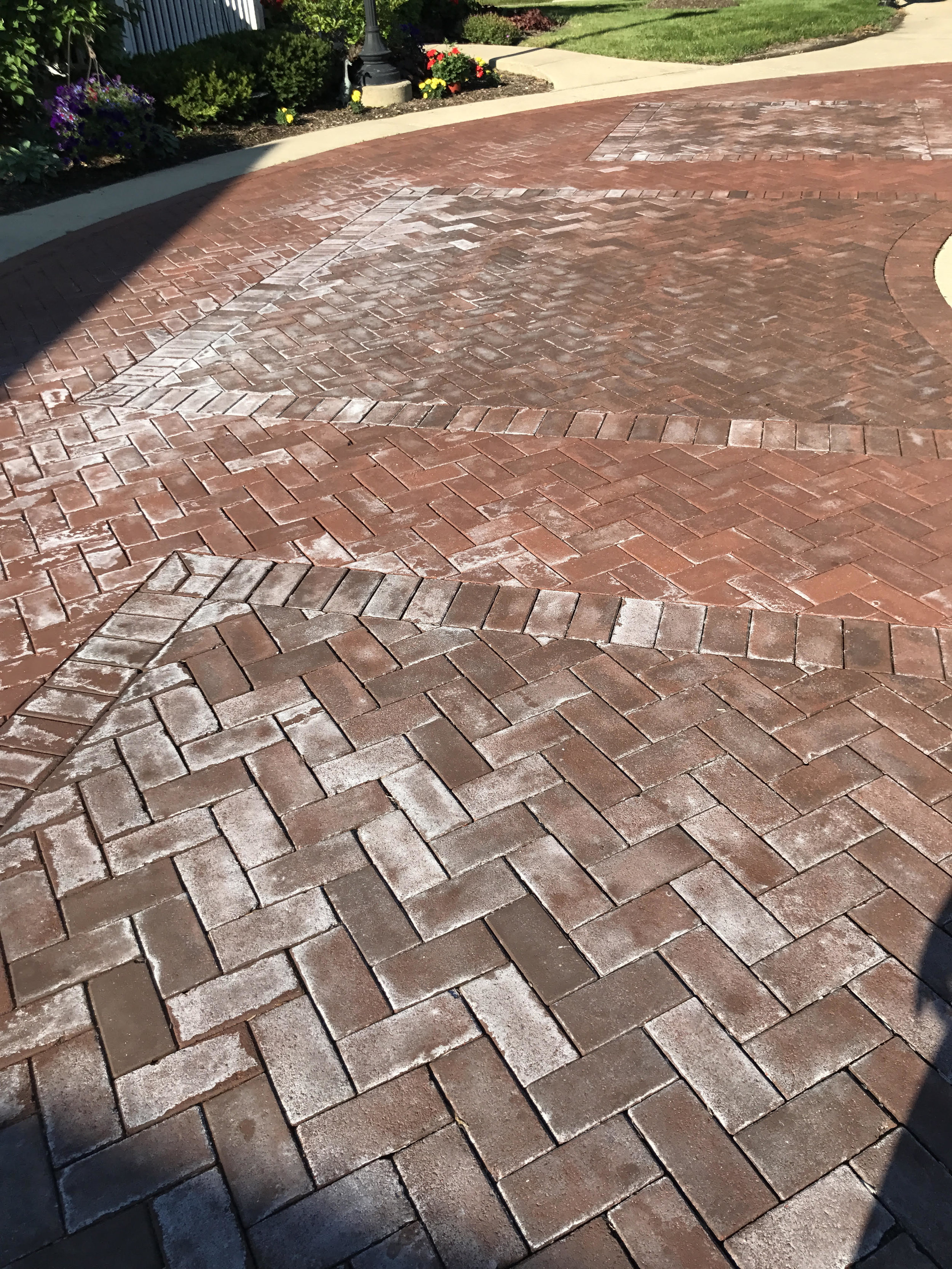 red-clay-pavers-white-discoloration.jpg