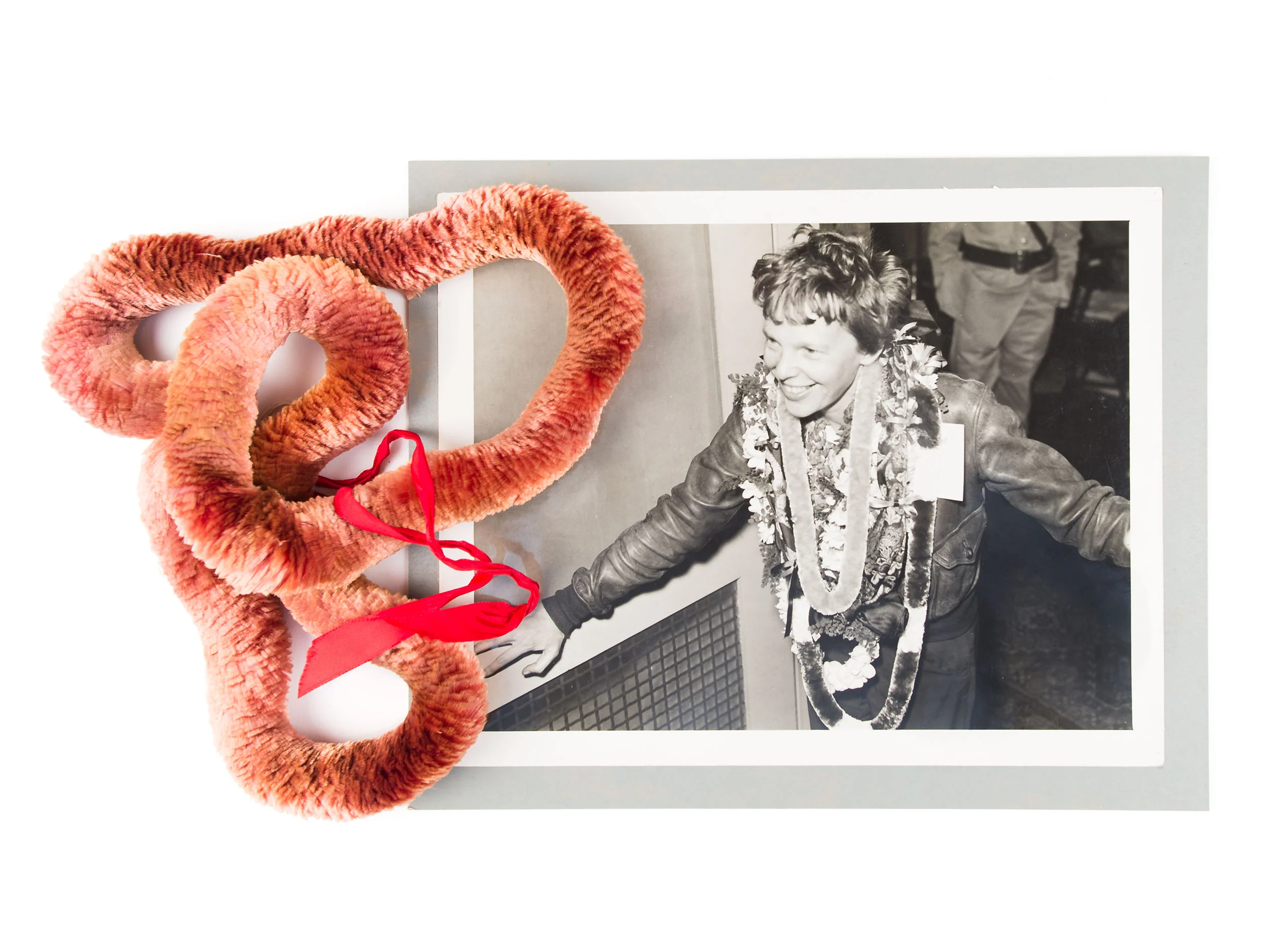 Amelia Earhart’s lei, 1935