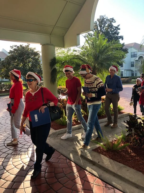 Carolers_1386.jpg