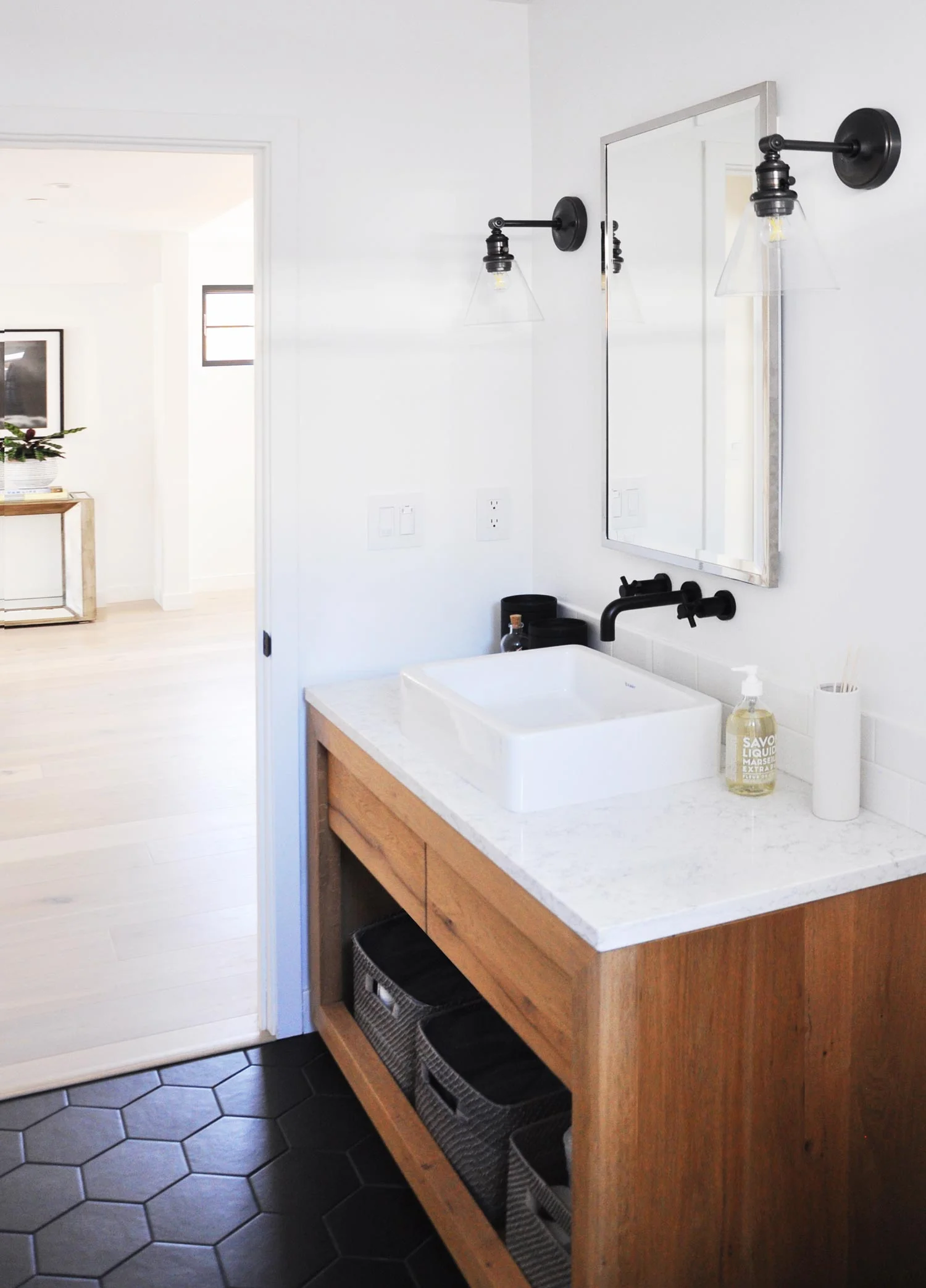 hall-bath-1.jpg