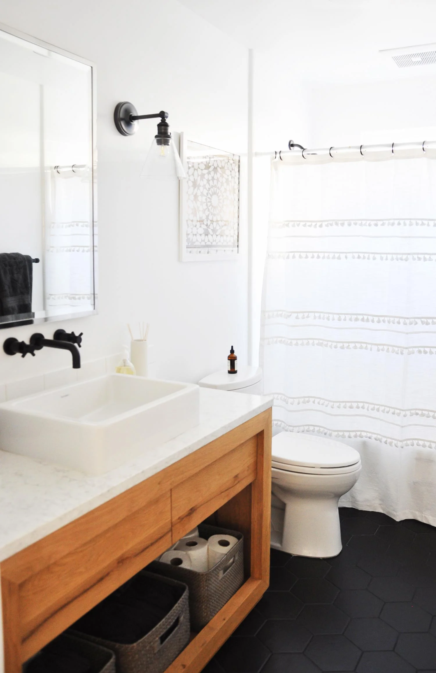 hall-bath-2.jpg