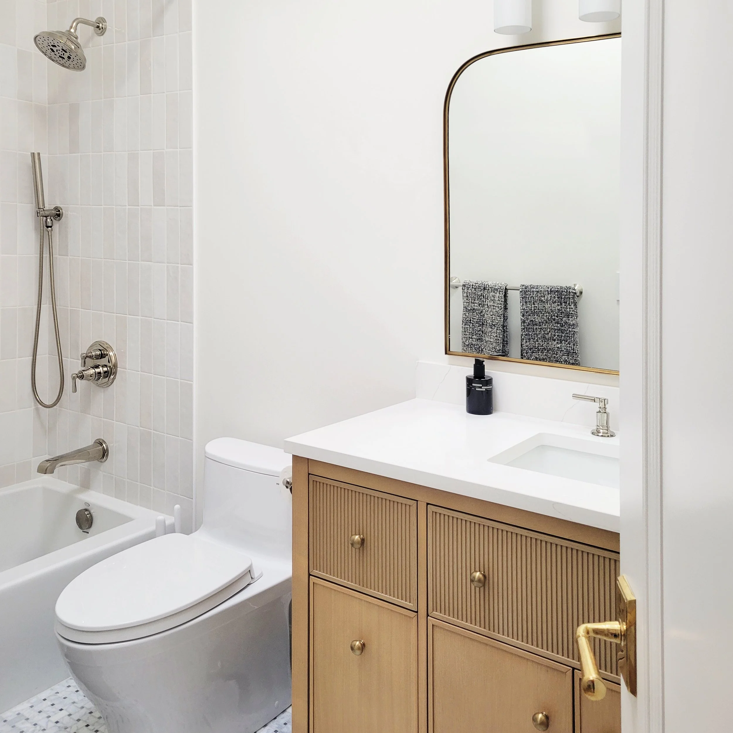 bath 1.jpg