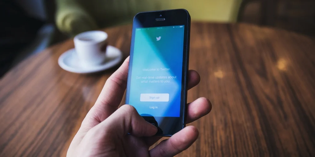 5 Steps to Build a Social Media Strategy from Scratch
