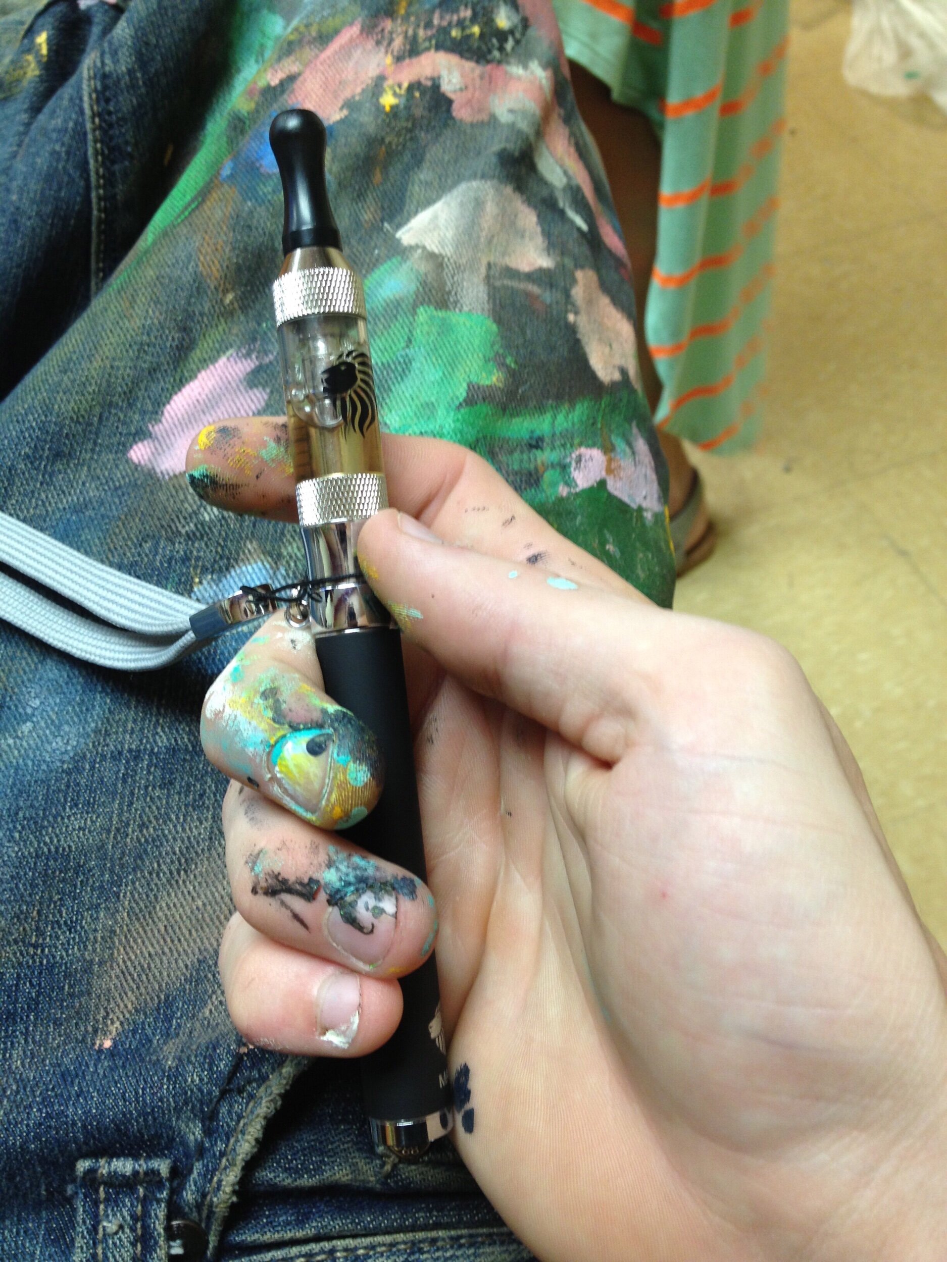One of the most important rules of using your art is to always MILK IT ! ”What can I get for free” should be your second highest thought rite under “what the hell am I going to paint” in this case the year was 2013 and vape pens just came out and we’re a fucking HIT ! I know it looks like cheap plastic now but believe me in 2013 this was the the shit .