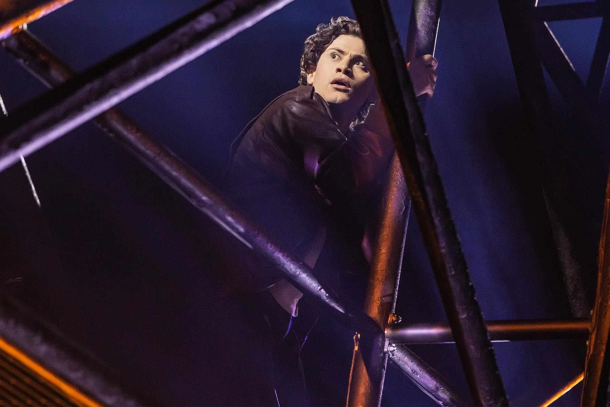 Lost-Boys-Broadway-Musical-03-042526-55b87a1144a446b8846303da94589d7d.jpg
