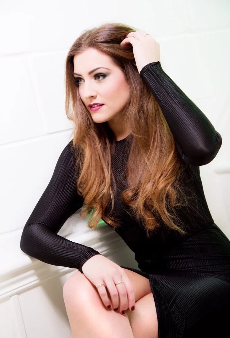 Barney Warner Photography - Hair & Makeup Artist