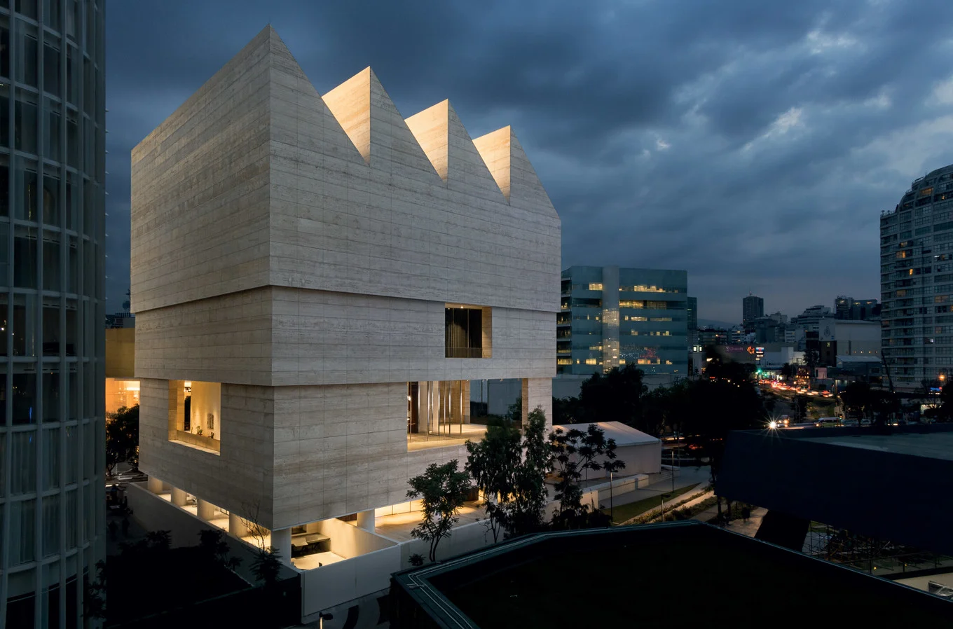 Zumtobel-Museo-Jumex-Mexico-City-Mexico-David-Chipperfield-Architects-Frontal-FACTOR_201606221840.jpg