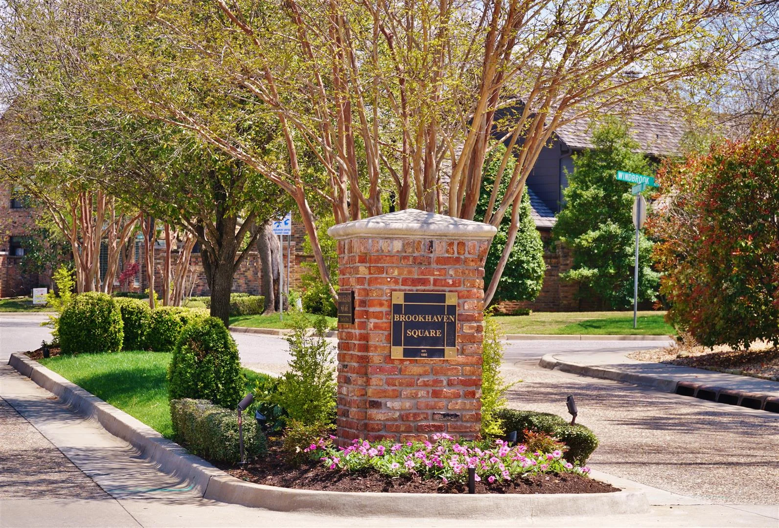 Brookhaven Square — DMG HOA