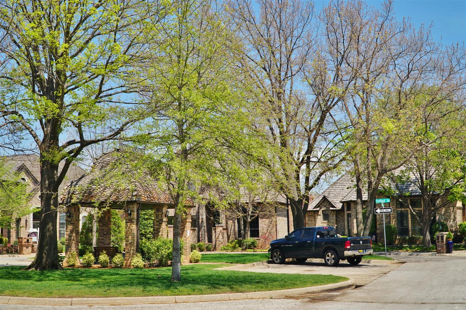 Brookhaven Square — DMG HOA