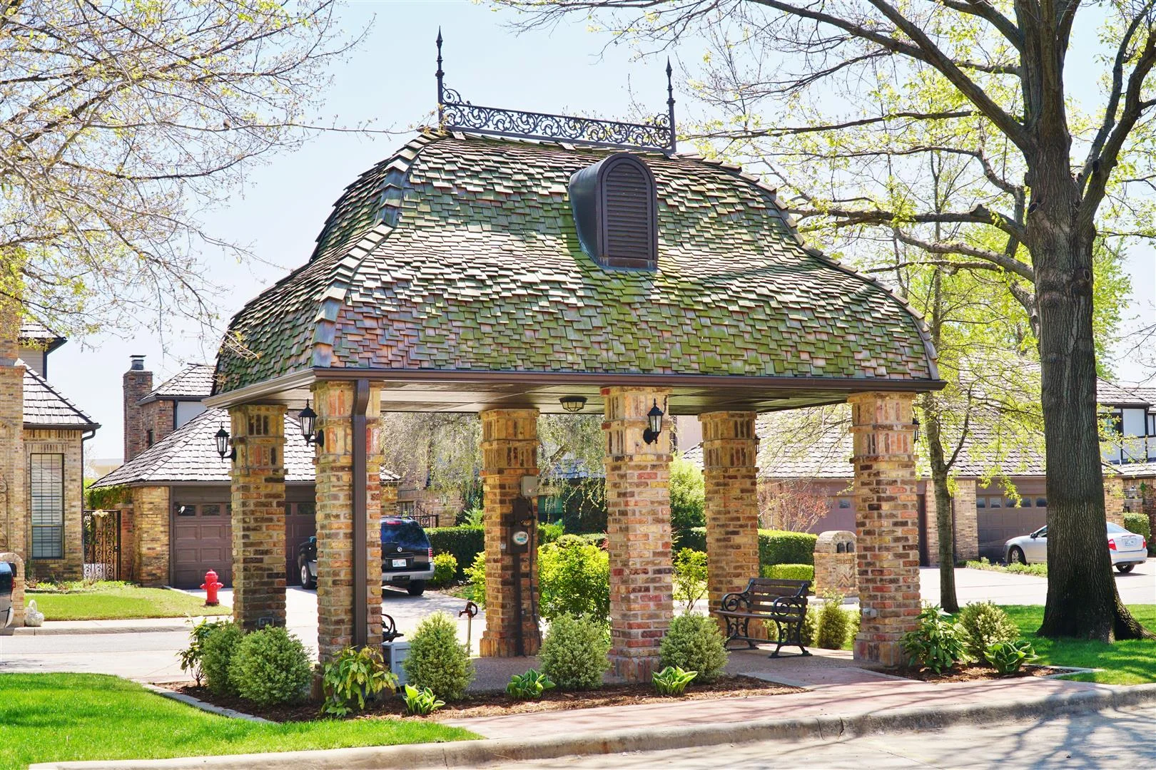 Brookhaven Square — DMG HOA