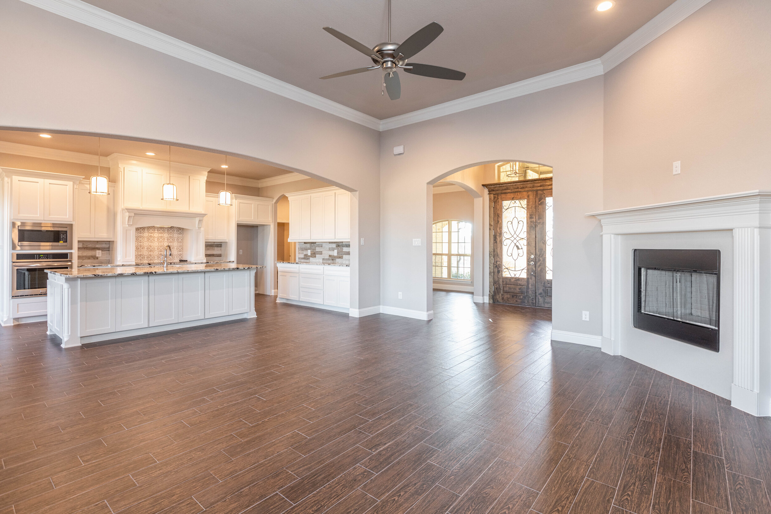 140LuckyRidge40.jpg