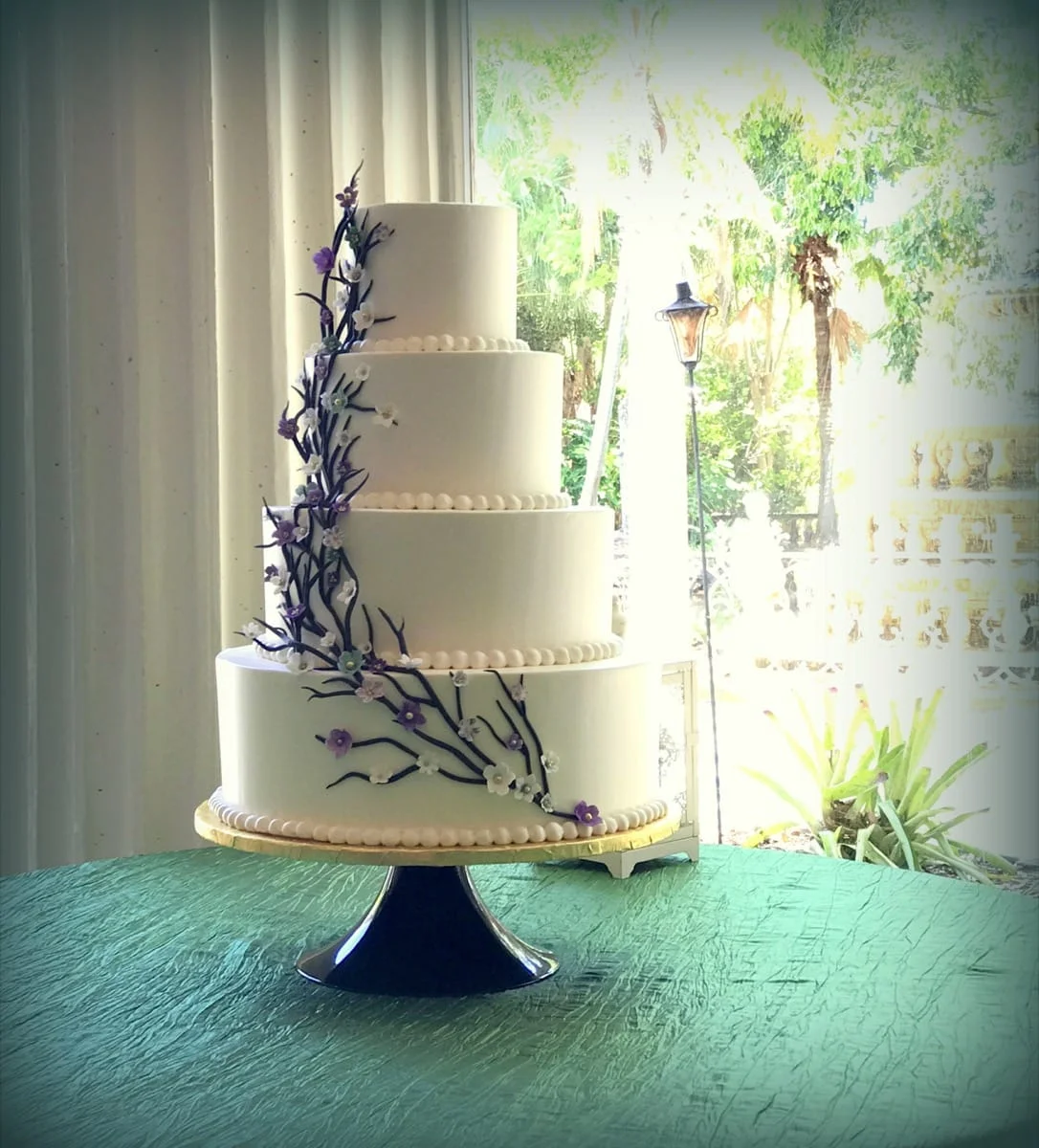 cascading-sugar-twigs-and-sugar-flowers---kapok-09-14-08-723-io.jpg