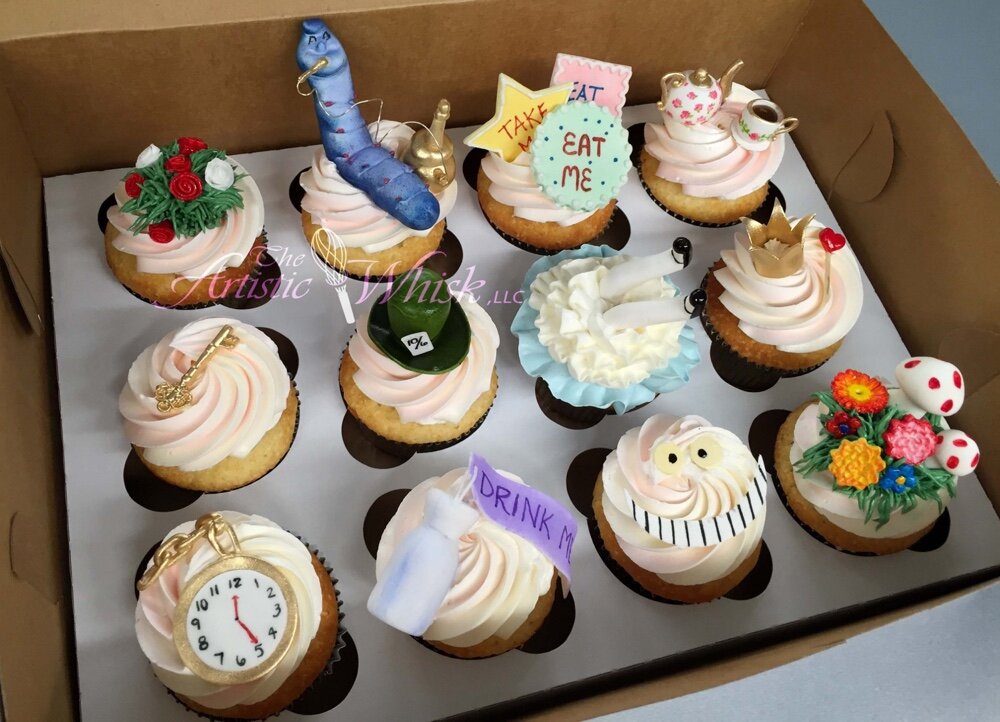 Alice in Wonderland Cupcakes.jpg