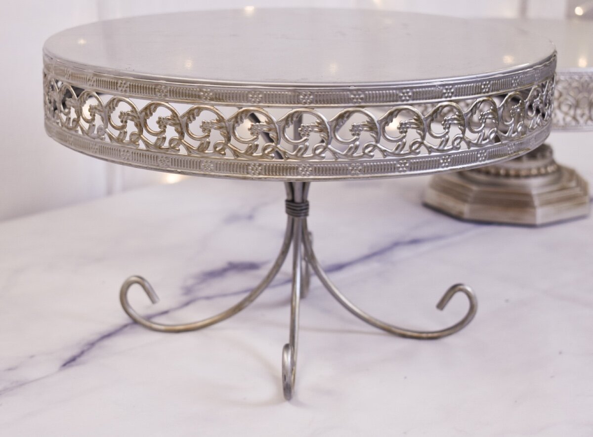 Silver Pedestal.jpg