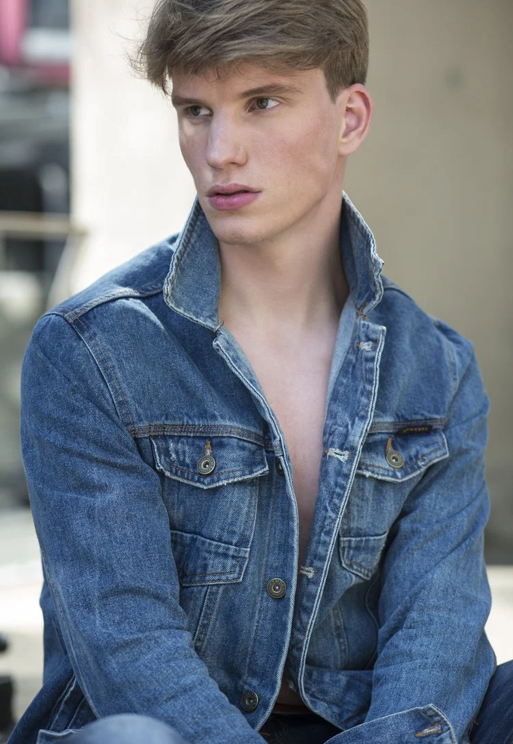 Daan B
