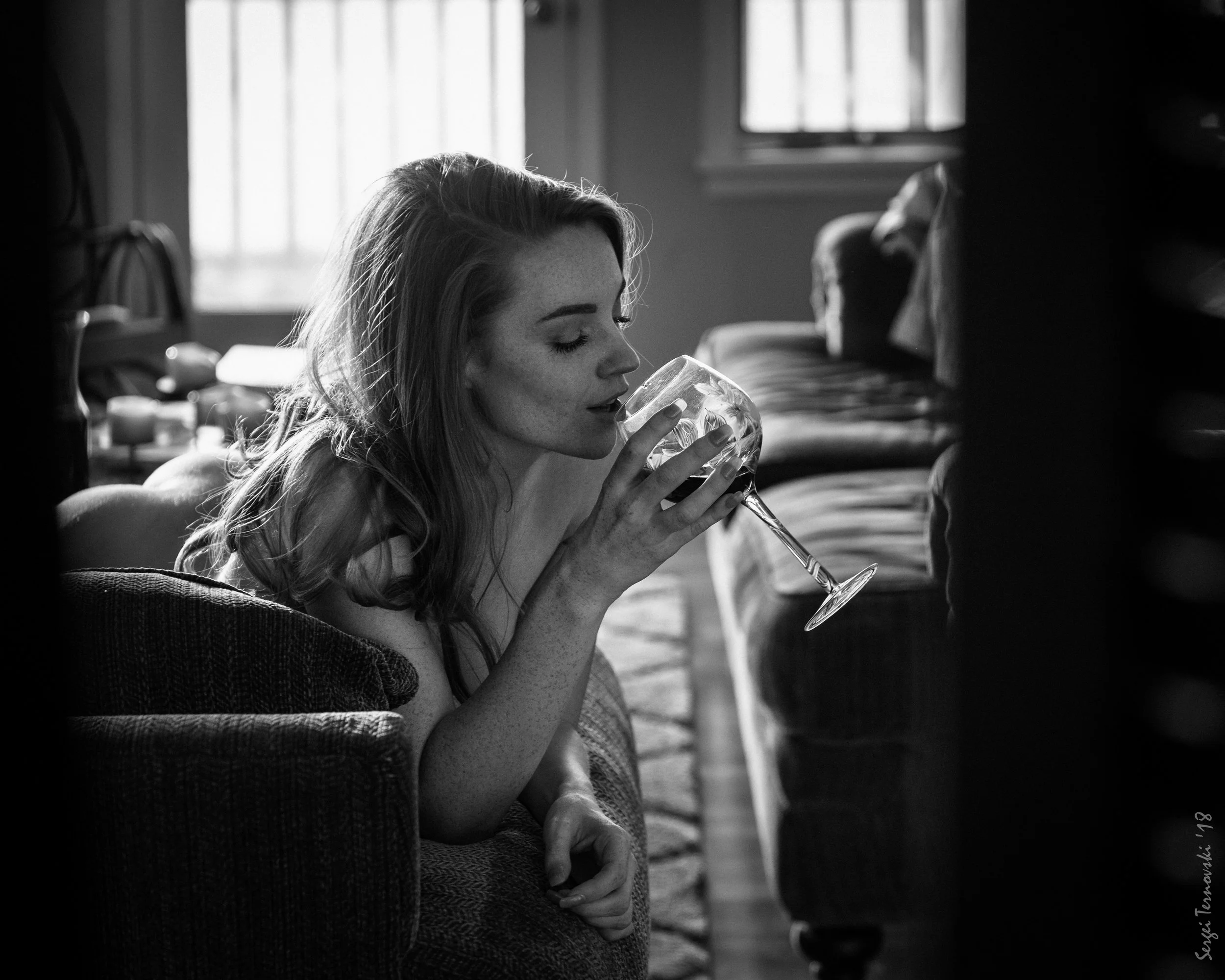 Voyeur-01693.jpg