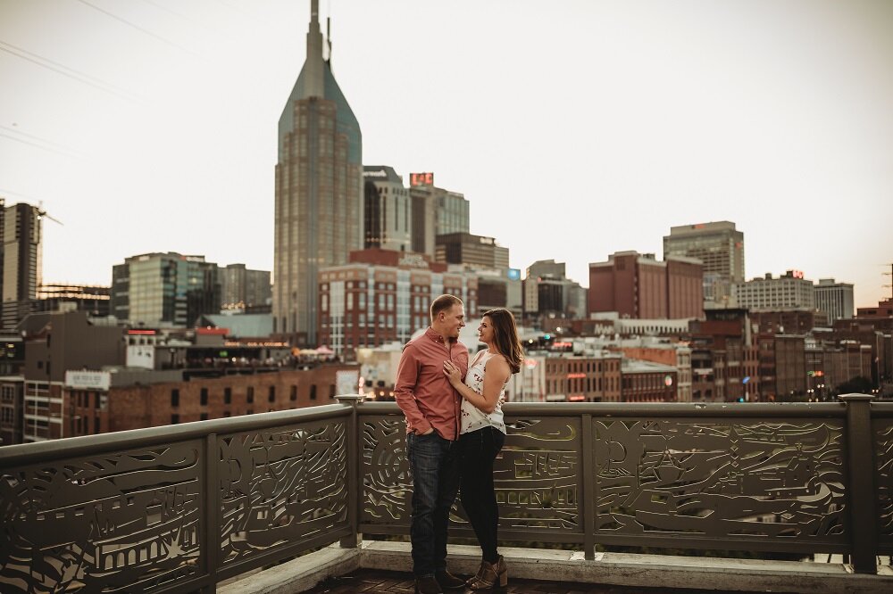 downtown-nashville-engagement-photos-by-oh-deer-photography (6).jpg