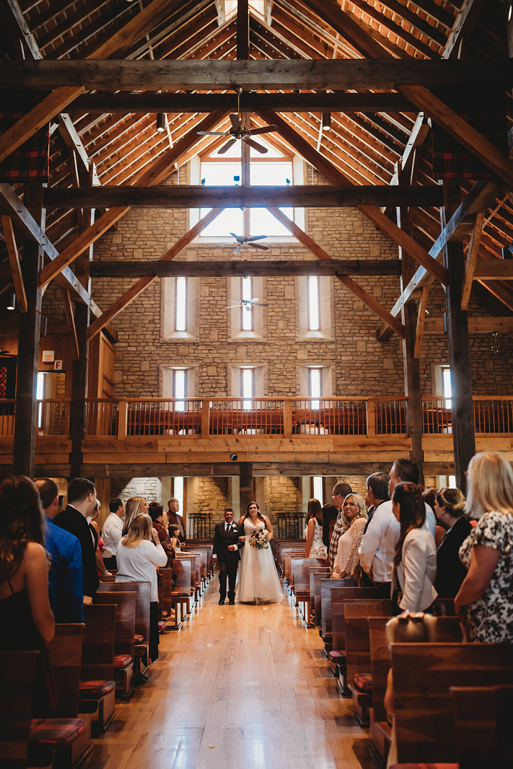 liberty-barn-church-in-ohio-photos-by-oh-deer-photography (17).jpg