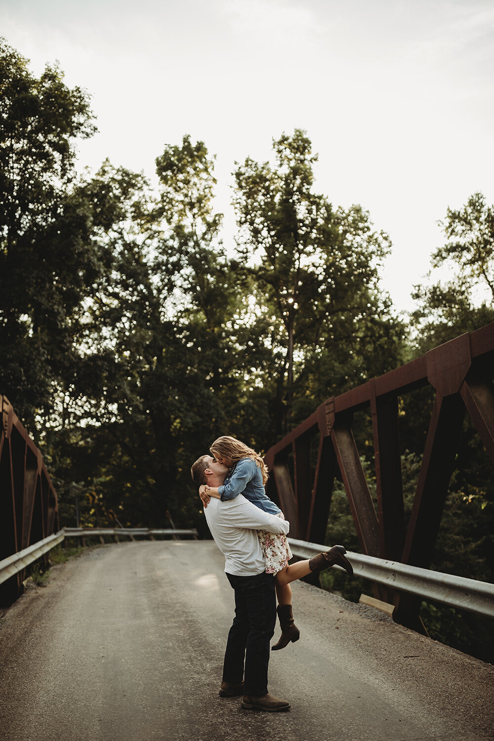 countryside-engagement-in-ohio-photos-by-oh-deer-photography (12).jpg