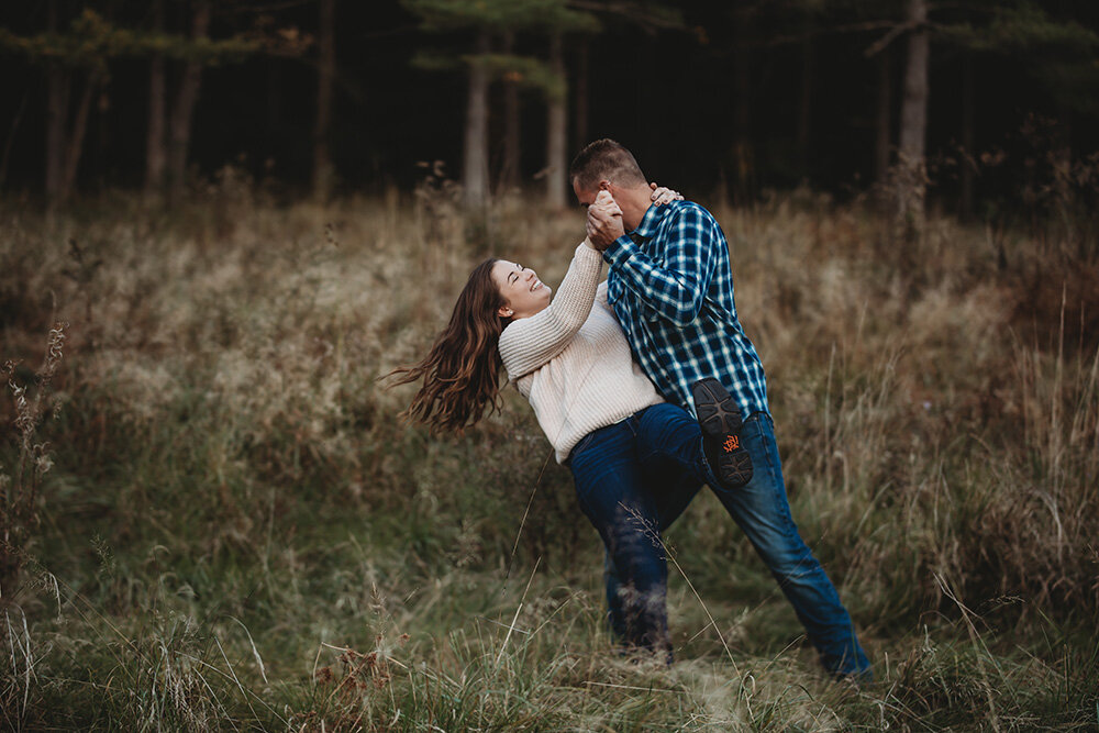 nelsons-ledges-quarry-park-engagement-photos-by-oh-deer-photography (19).jpg