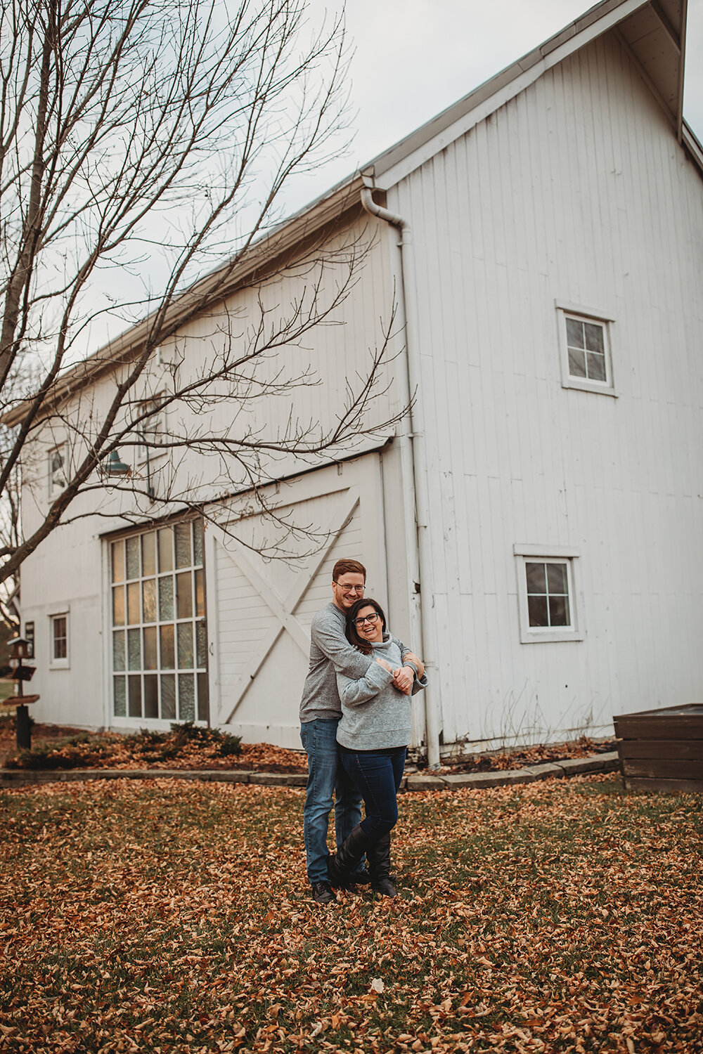 couple engagement portraits in the fall