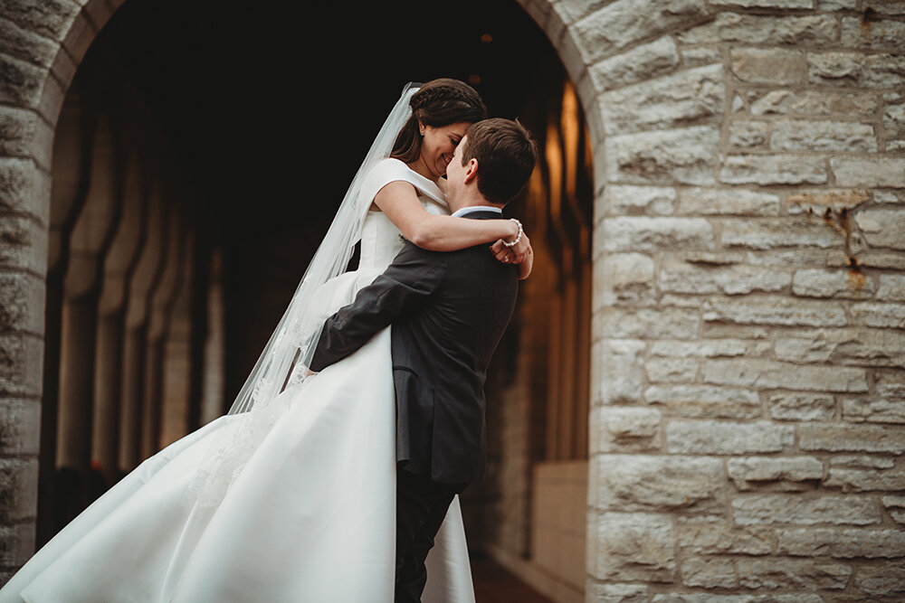 bride and groom wedding portraits 