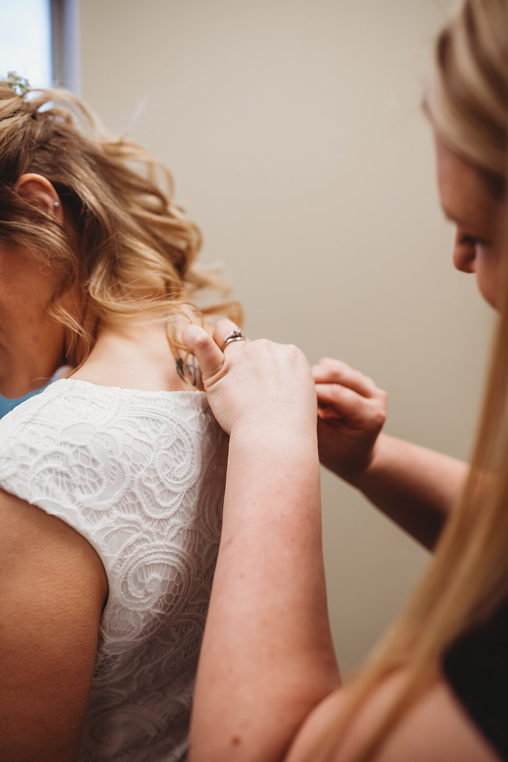 bride getting ready 