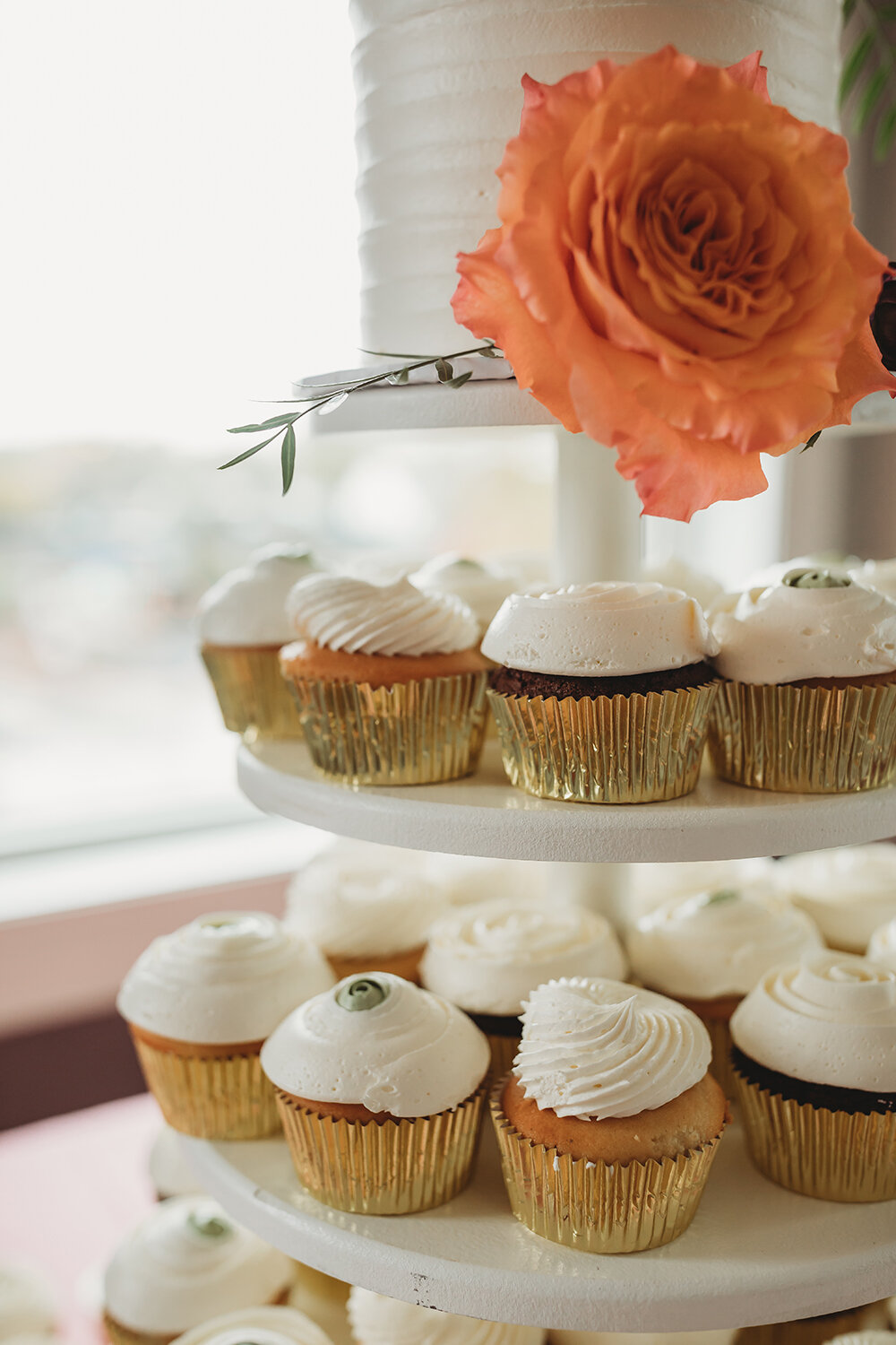 wedding cupcakes 