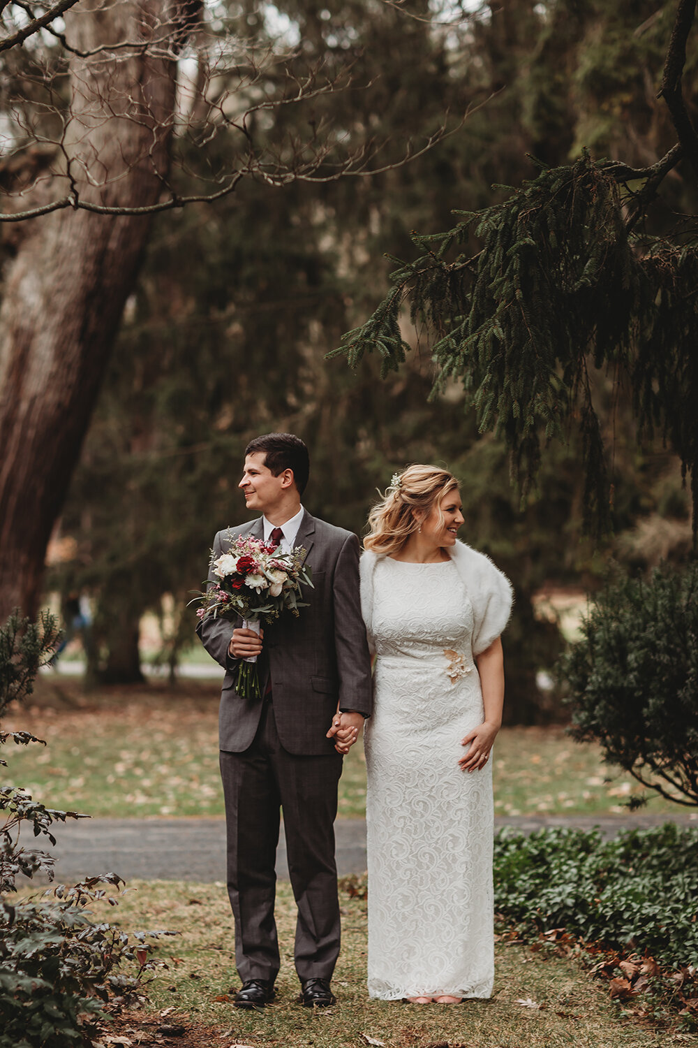 bride and groom wedding portraits 