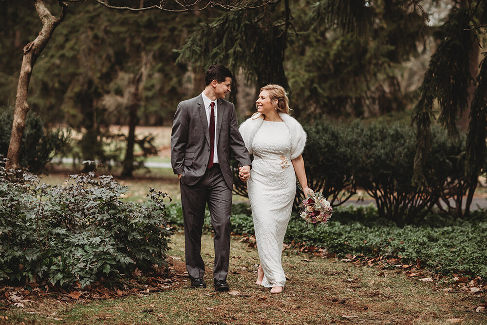 bride and groom wedding portraits 